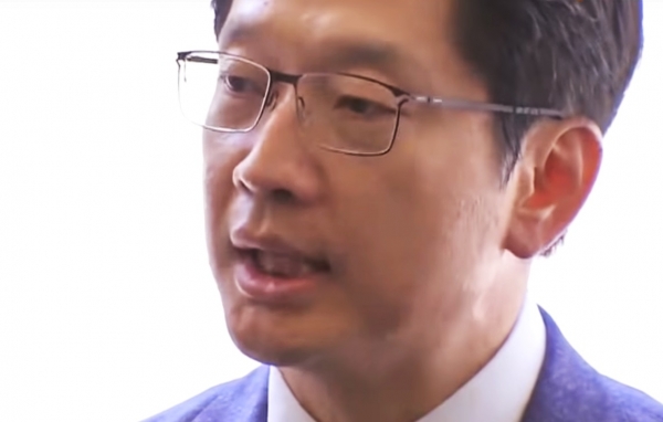 '드루킹' 김모씨가 옥중 편지를 통해 범행해 함께 가담했다고 밝힌 김경수 더불어민주당 의원. /유튜브 캡처