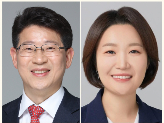 최기식 전 당협위원장(왼쪽)과 이소영 현 국회의원 (사진=연합뉴스)