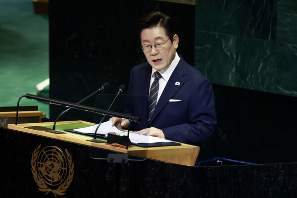 이재명 대통령이 23일(현지시간) 미국 뉴욕 유엔본부 총회장에서 기조연설을 하고 있다. /연합뉴스